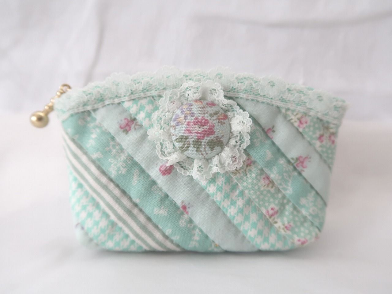 Pouch-052