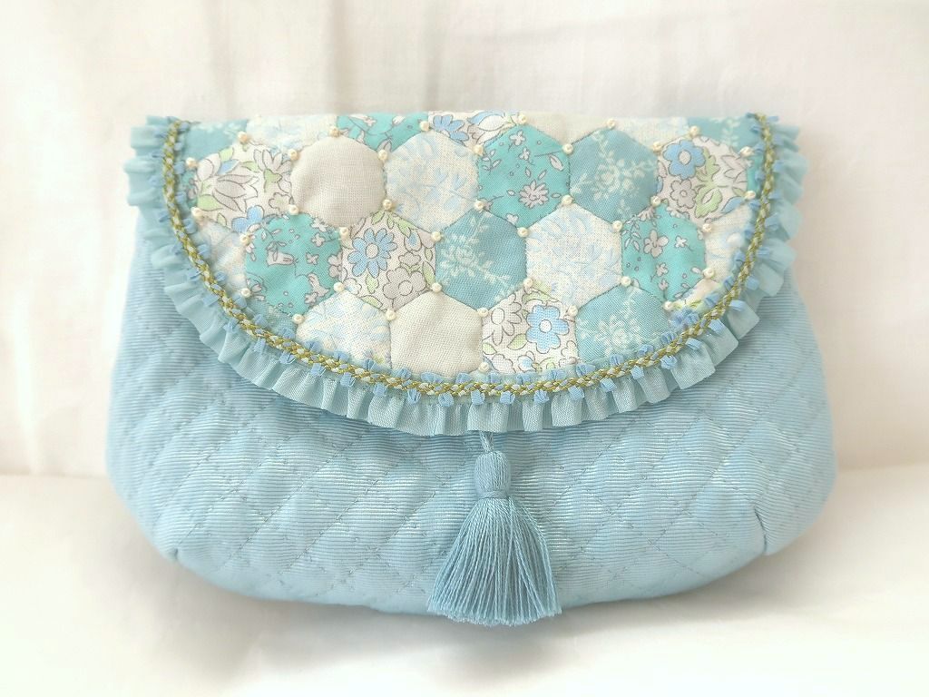 Pouch-092