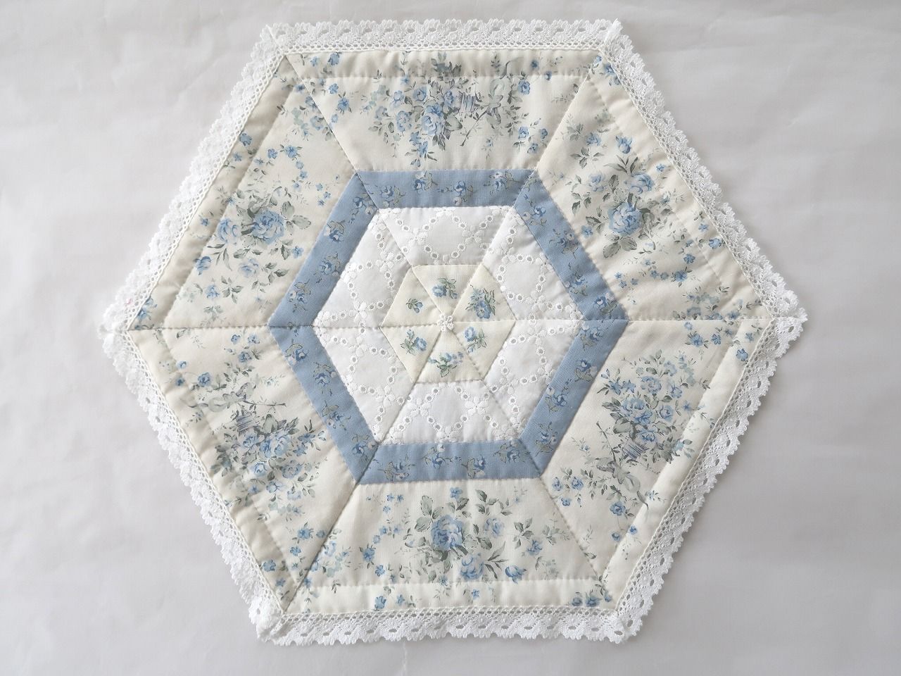 Doily-065