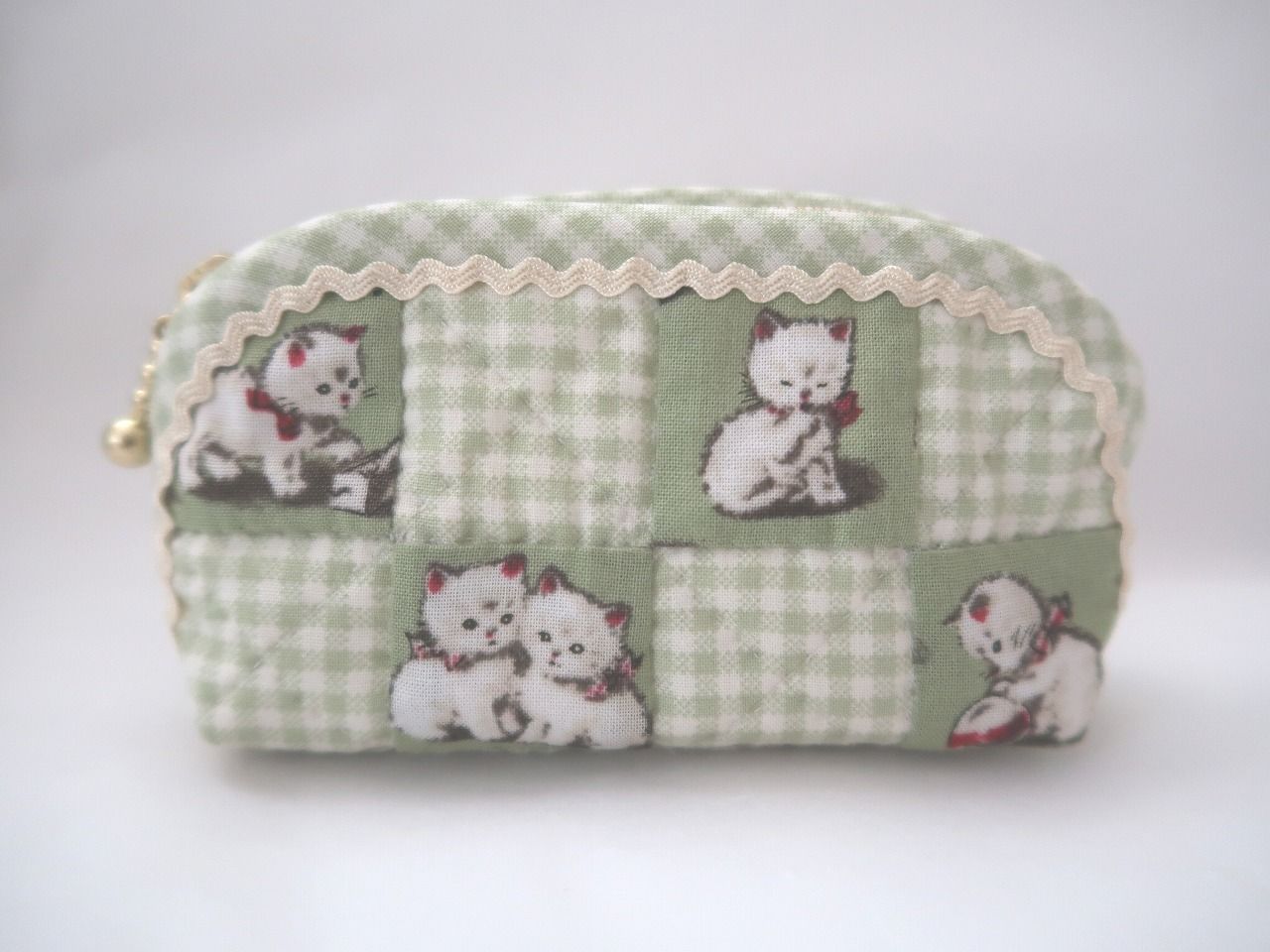 Pouch-098