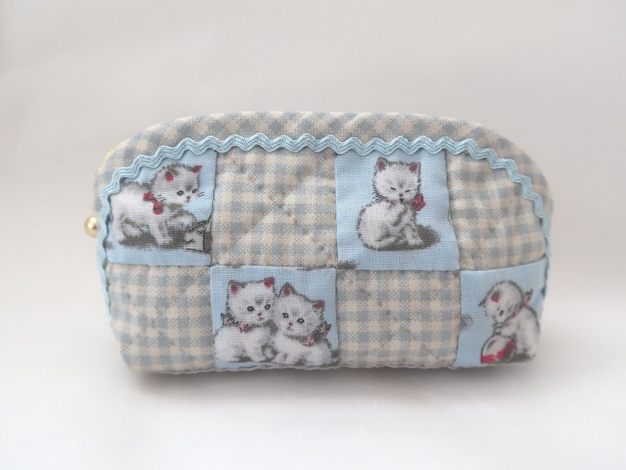 Pouch-099